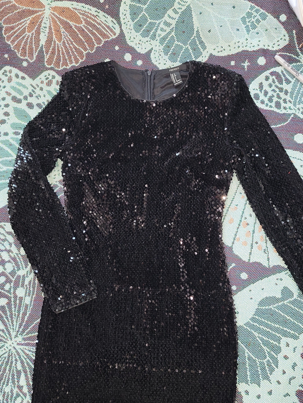 Forever 21 Black Sequin Long Sleeve Bodycon Dress